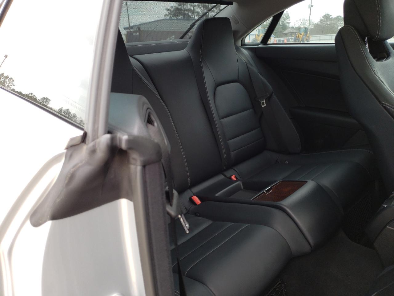 Photo 6 from auction – 2011 MERCEDES-BENZ E 550 with VIN WDDKJ7CB5BF075911