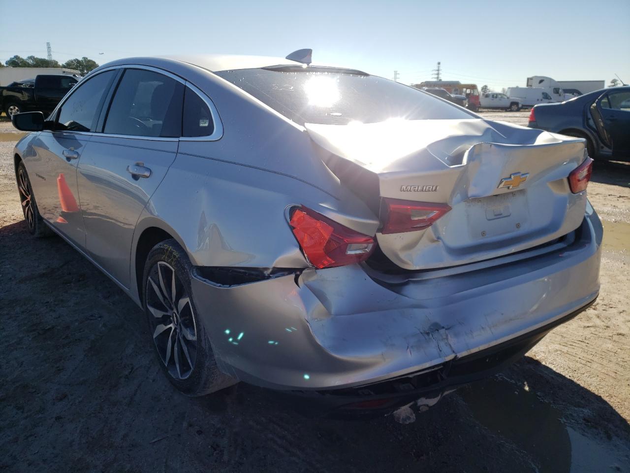 Photo 3 from auction – 2018 CHEVROLET MALIBU LT with VIN 1G1ZD5ST9JF275065