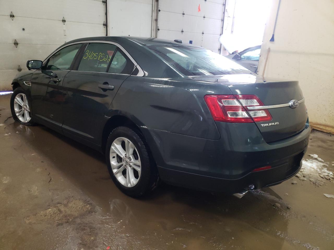 Photo 3 from auction – 2016 FORD TAURUS SEL with VIN 1FAHP2E86GG103956