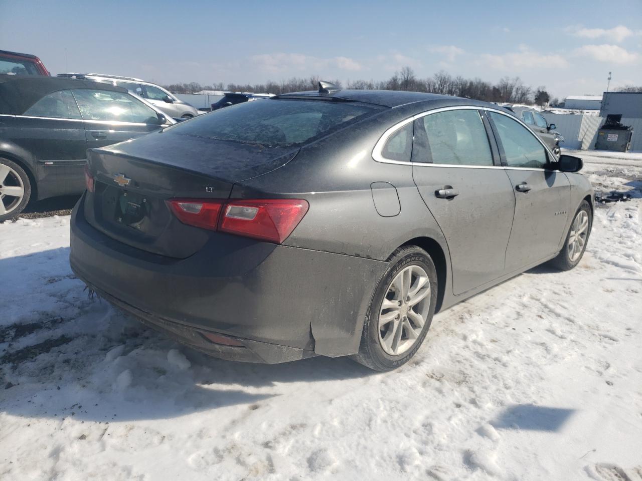 Photo 4 from auction – 2018 CHEVROLET MALIBU LT with VIN 1G1ZD5ST0JF151699