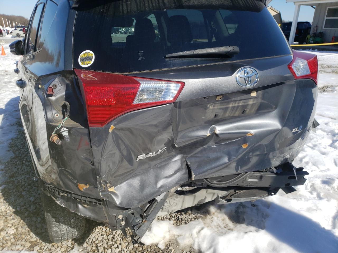 Photo 9 from auction – 2013 TOYOTA RAV4 with VIN JTMWFREV3DD014541