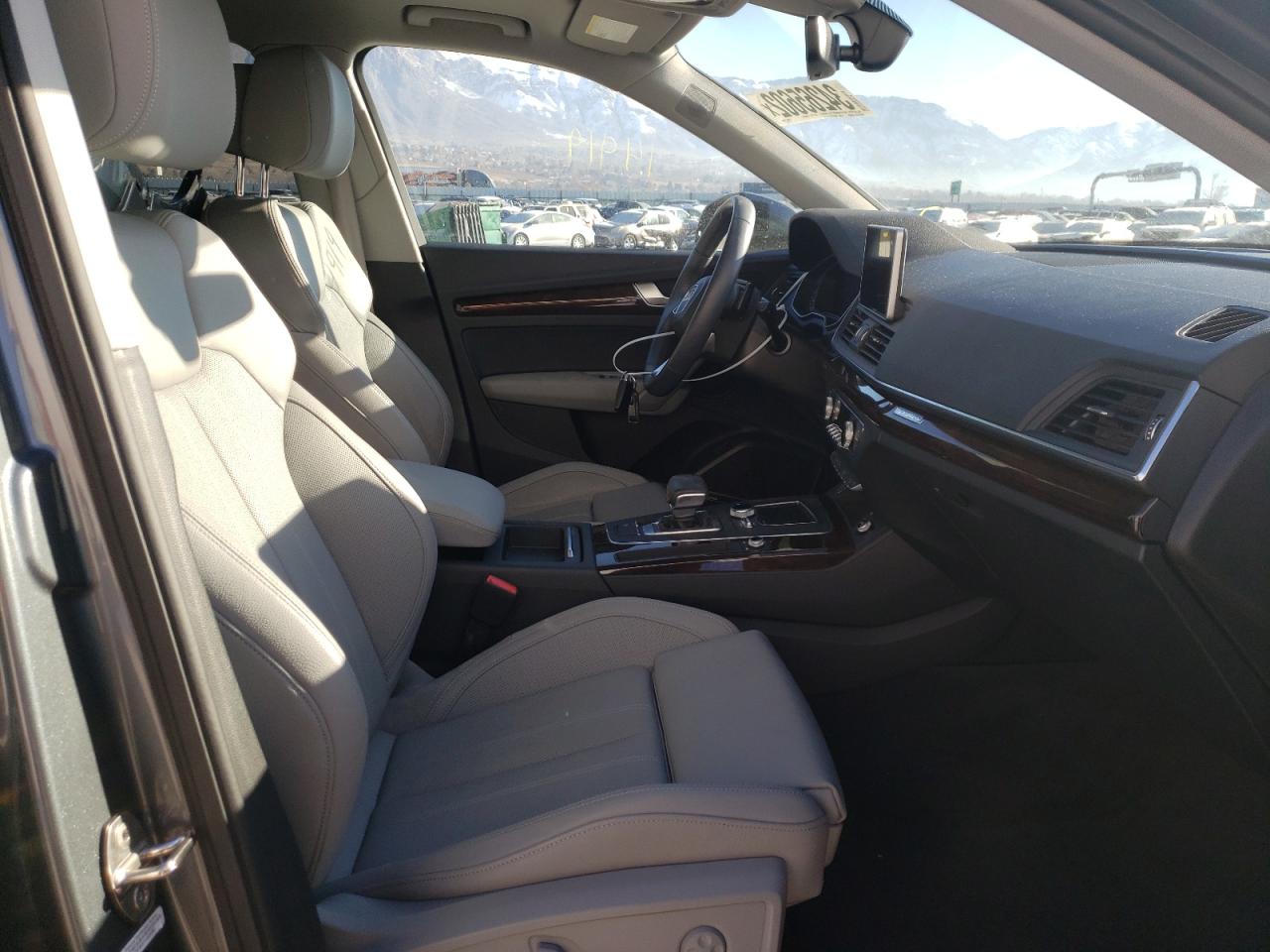 Photo 5 from auction – 2018 AUDI Q5 PREMIUM with VIN WA1BNAFY6J2210342