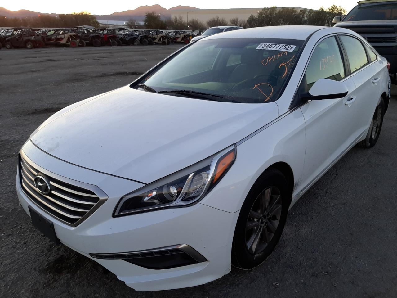 Photo 15 from auction – 2015 HYUNDAI SONATA SE with VIN 5NPE24AF2FH014049
