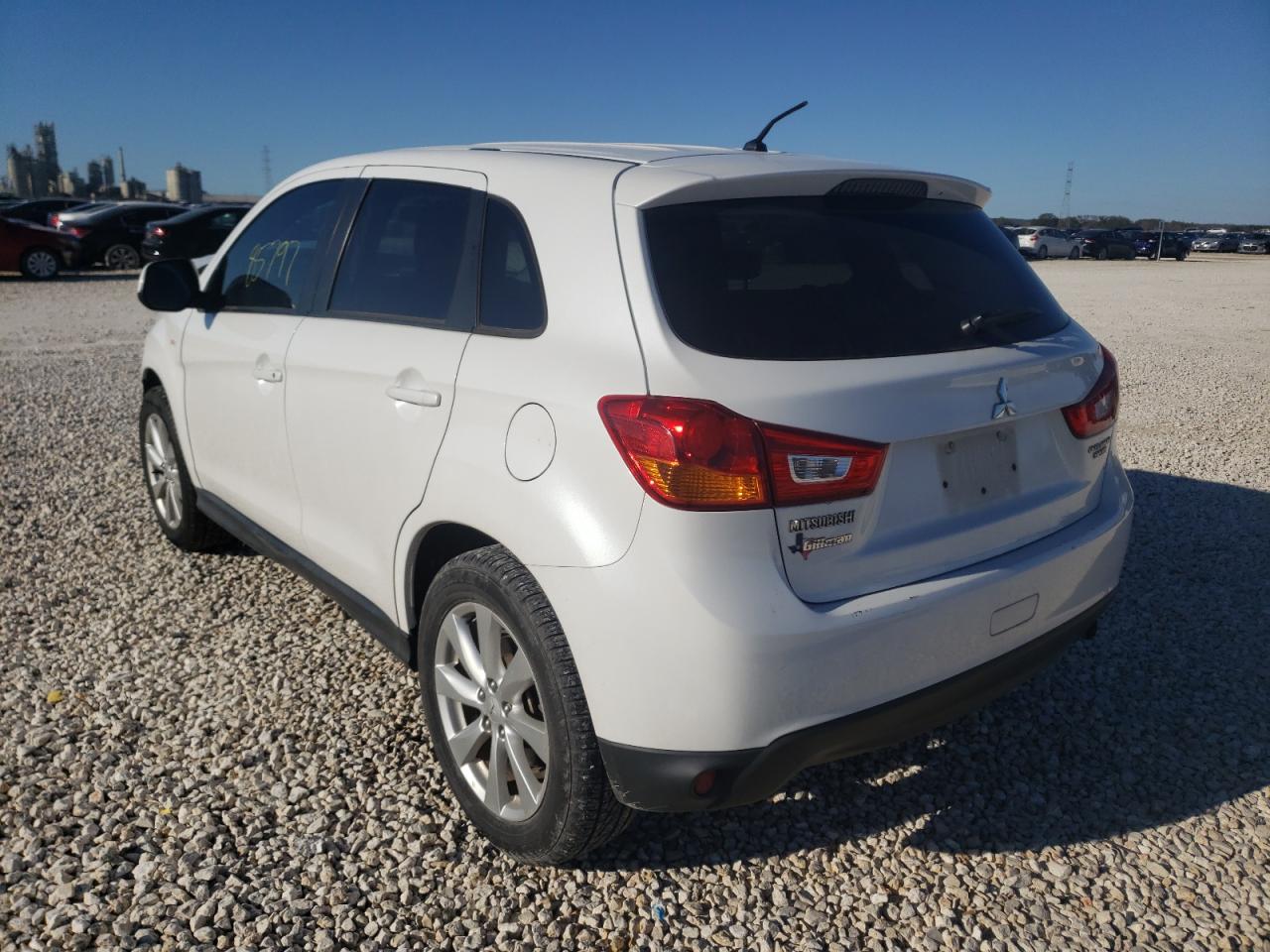 Фото 3 с аукциона – 2013 MITSUBISHI OUTLANDER с VIN 4A4AP3AU2DE004376