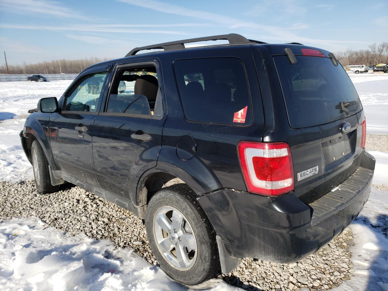 Photo 3 from auction – 2009 FORD ESCAPE XLT with VIN 1FMCU03739KA16524