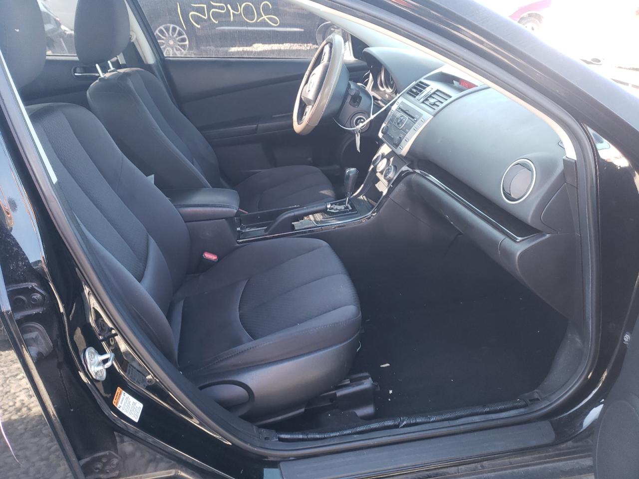 Photo 5 from auction – 2012 MAZDA 6 I with VIN 1YVHZ8DH1C5M10721