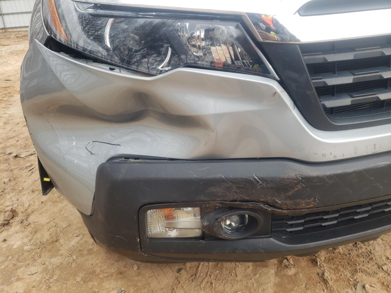 Photo 9 from auction – 2019 HONDA RIDGELINE with VIN 5FPYK3F56KB044145