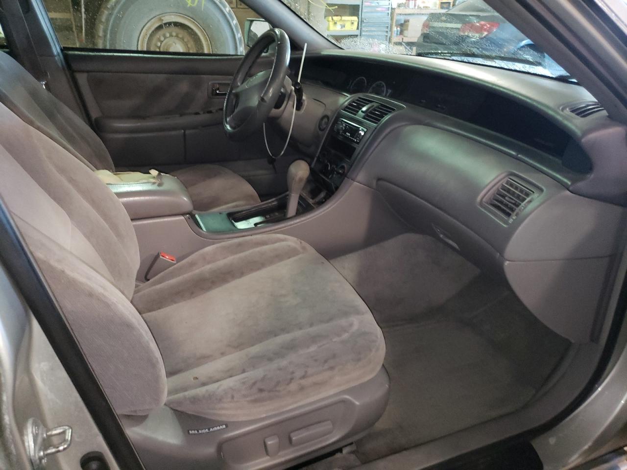 Photo 5 from auction – 2000 TOYOTA AVALON XL with VIN 4T1BF28B9YU014455