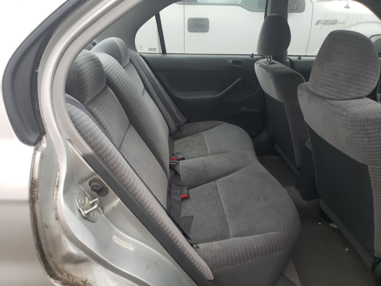 Photo 6 from auction – 2000 HONDA CIVIC BASE with VIN 2HGEJ661XYH568271