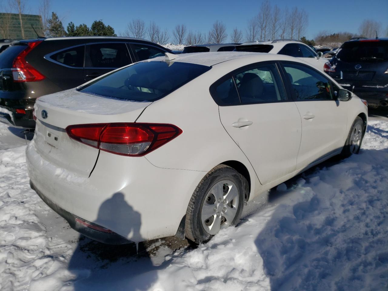Photo 4 from auction – 2017 KIA FORTE LX with VIN 3KPFL4A72HE034559