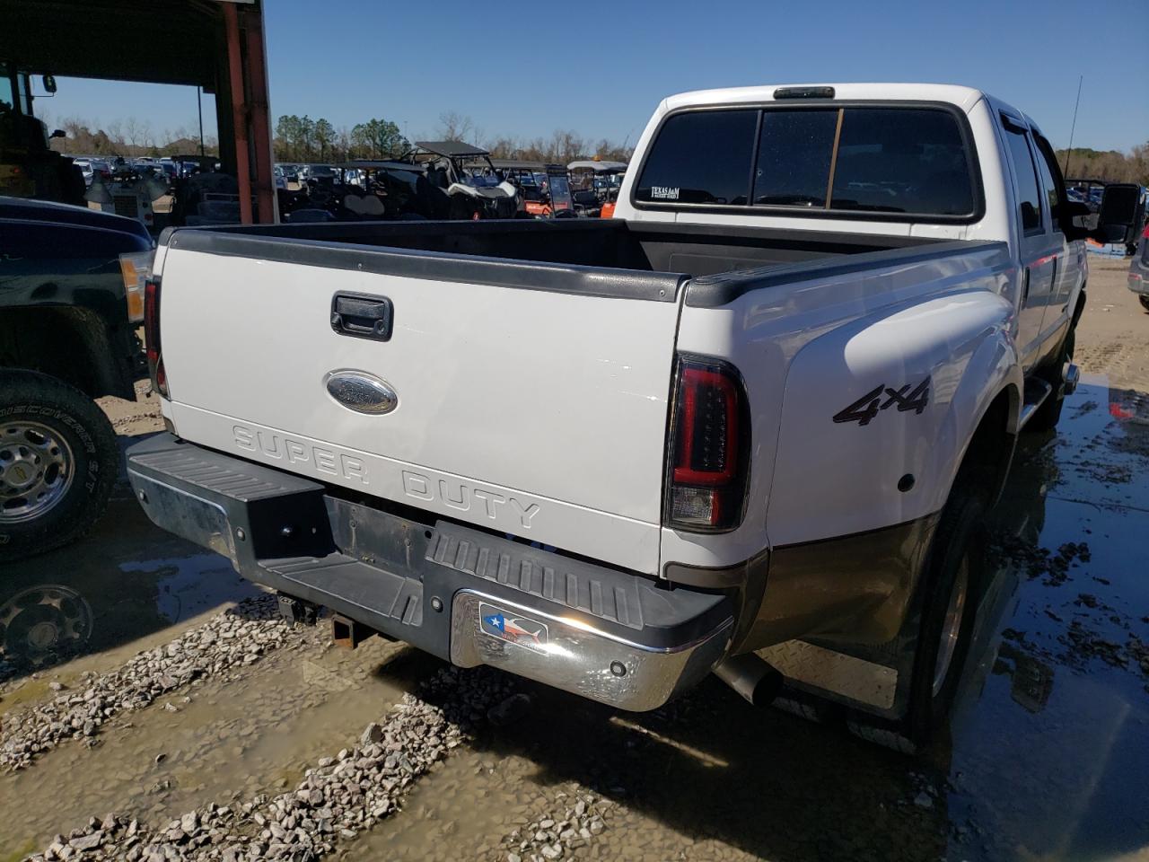 Photo 4 from auction – 2002 FORD F350 SUPER with VIN 1FTWW33F92EC73065