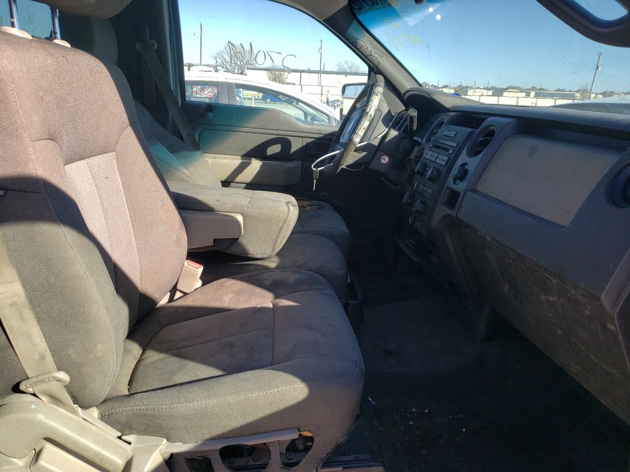 Photo 5 from auction – 2009 FORD F150 with VIN 1FTRF12W59KA40301