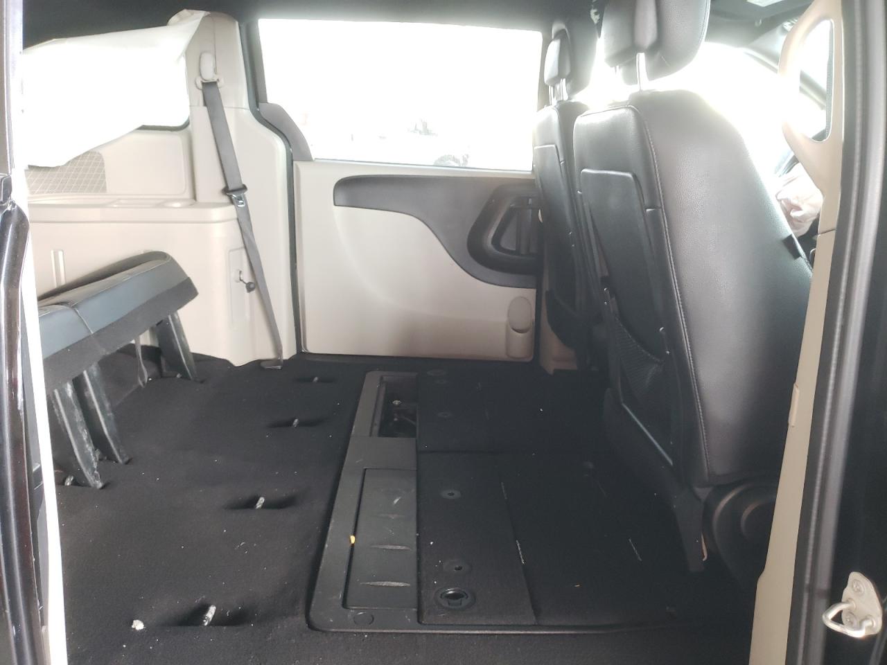 Photo 6 from auction – 2018 DODGE GRAND CARA with VIN 2C4RDGCG4JR297813