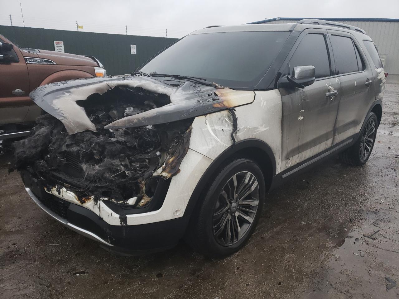 Photo 2 from auction – 2017 FORD EXPLORER P with VIN 1FM5K8HT2HGD21565
