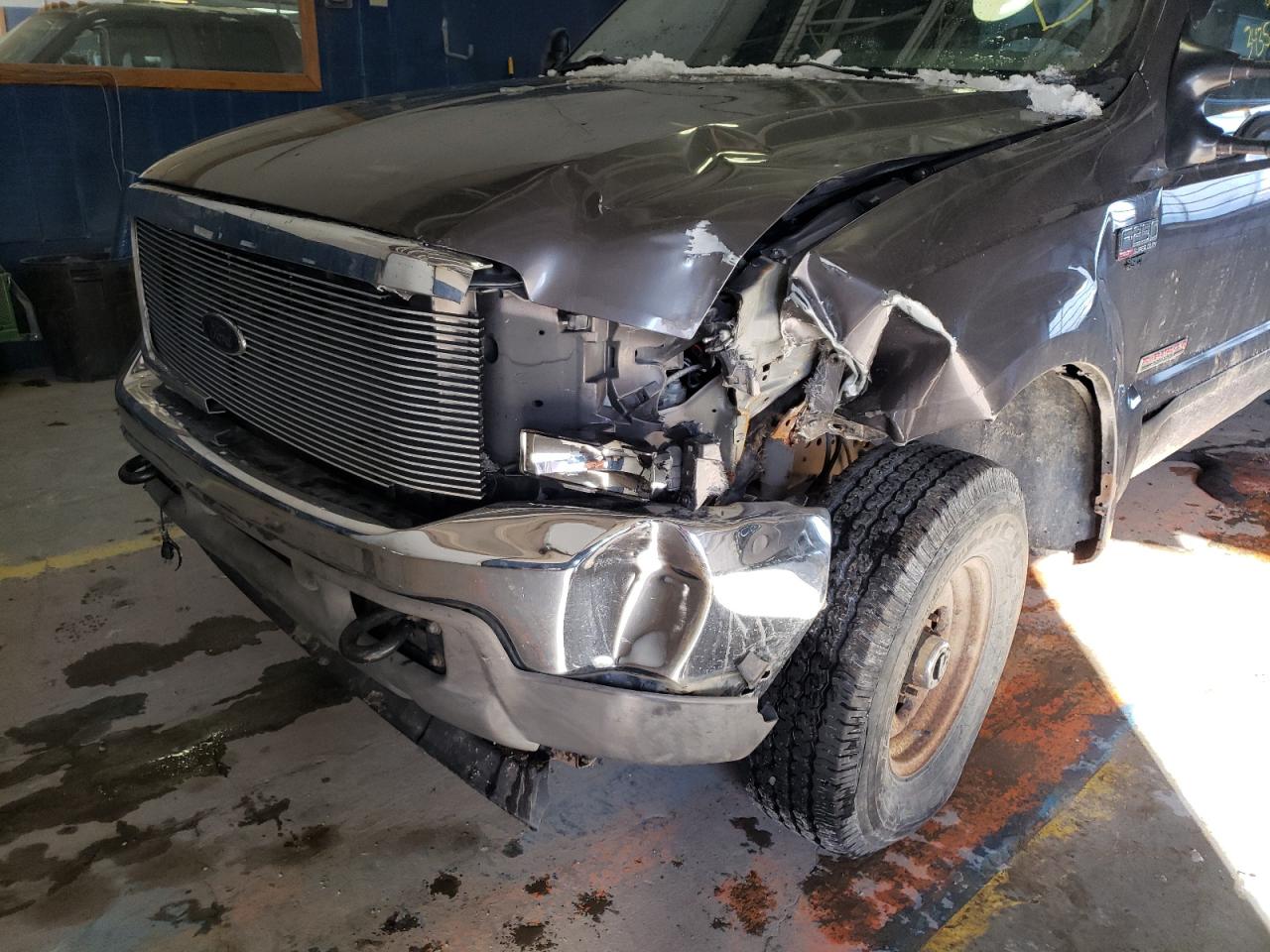 Photo 9 from auction – 2003 FORD F250 SUPER with VIN 1FTNW21P93EC11152