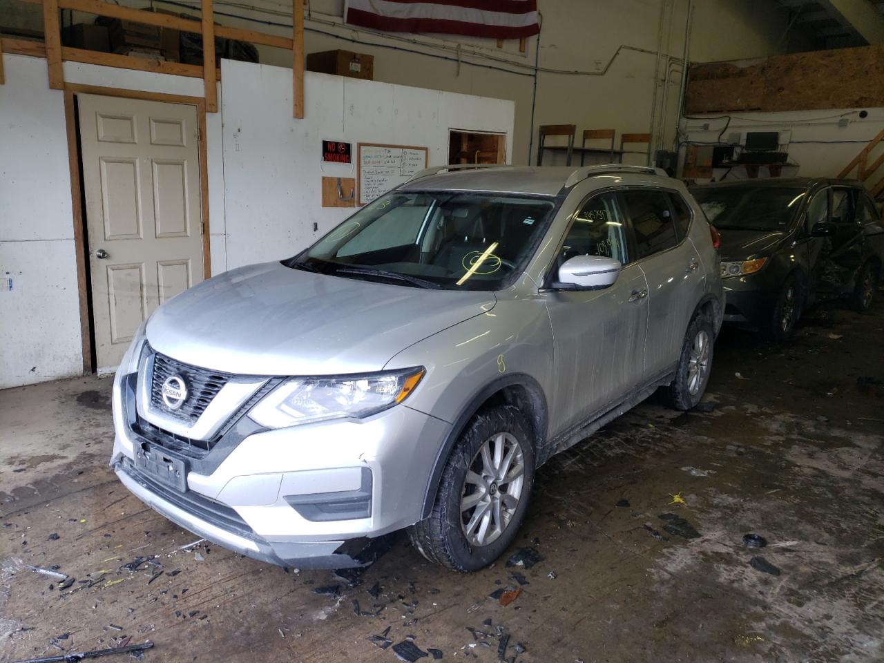 Photo 2 from auction – 2017 NISSAN ROGUE S with VIN KNMAT2MTXHP538137