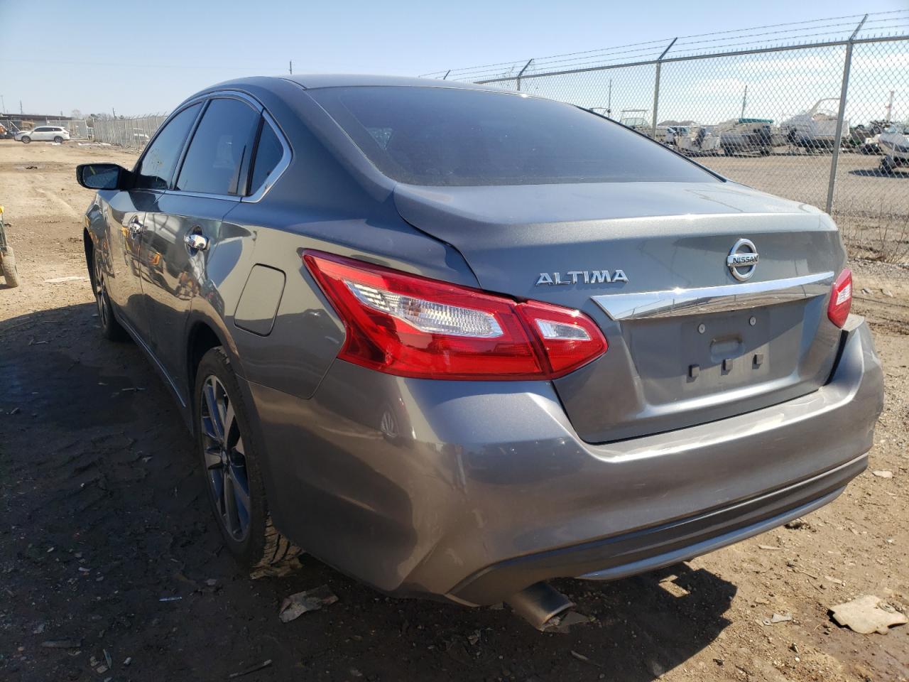Photo 3 from auction – 2016 NISSAN ALTIMA 2.5 with VIN 1N4AL3AP2GN333652