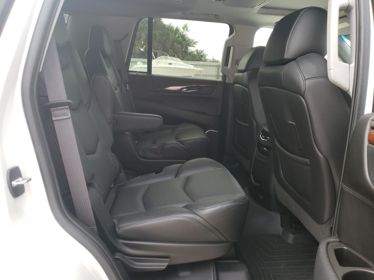 Photo 6 from auction – 2016 CADILLAC ESCALADE P with VIN 1GYS4CKJ3GR167957