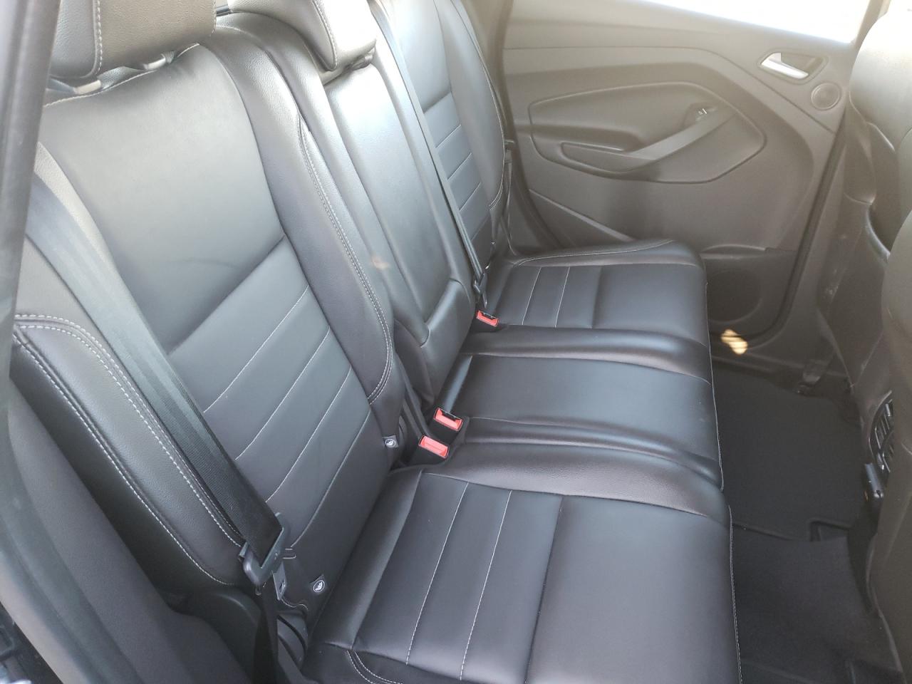 Foto 6 de la subasta – 2015 FORD C-MAX SEL con VIN 1FADP5BU4FL119919