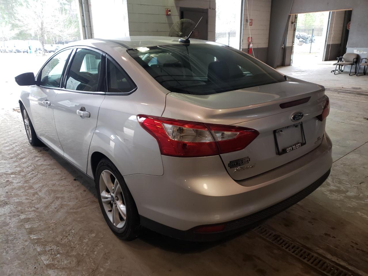 Photo 3 from auction – 2014 FORD FOCUS SE with VIN 1FADP3F2XEL421758