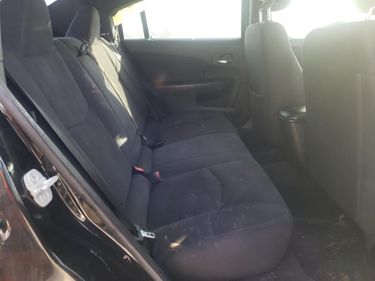 Photo 6 from auction – 2012 CHRYSLER 200 LX with VIN 1C3CCBAB5CN330244