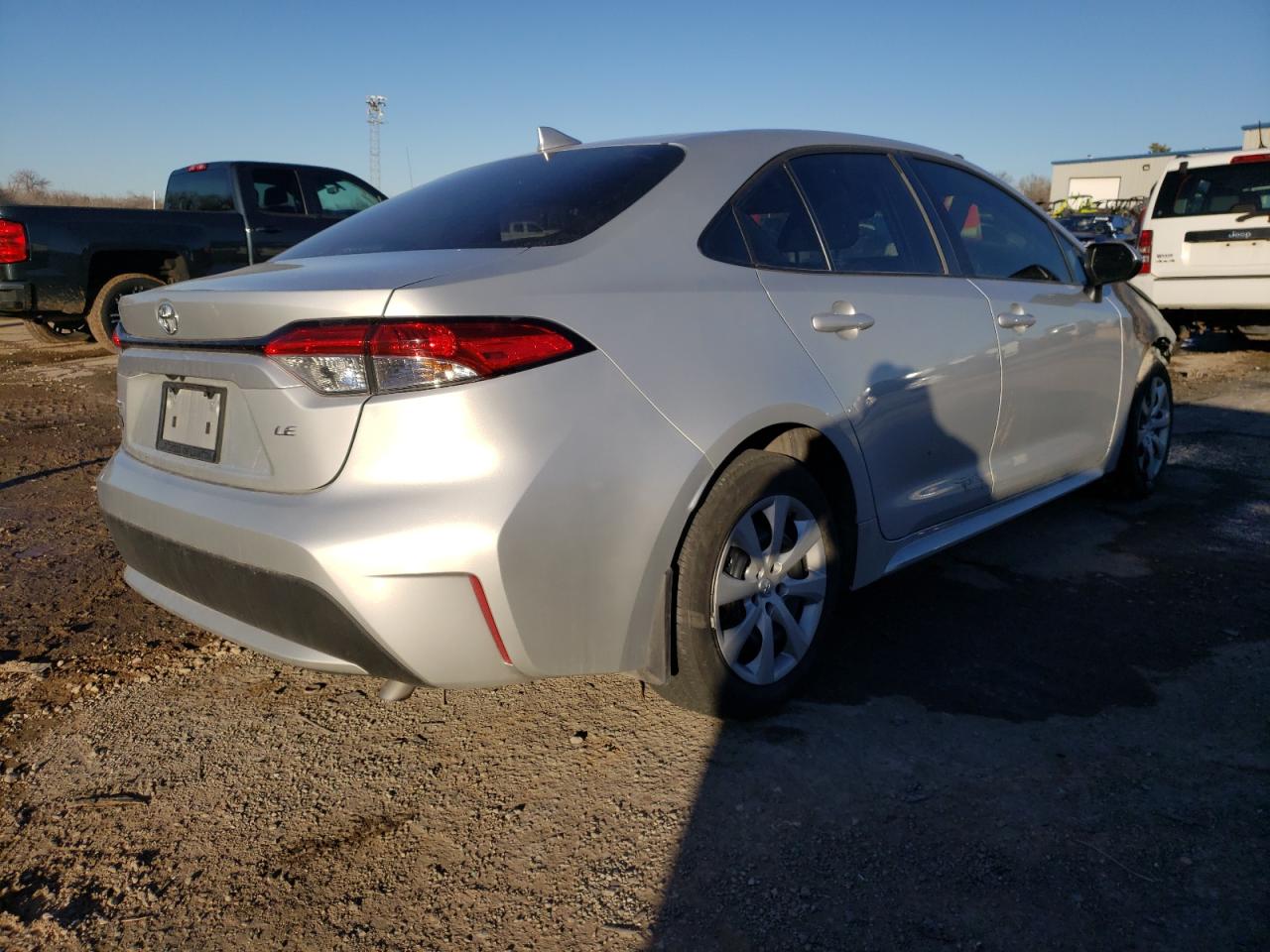 Photo 4 from auction – 2021 TOYOTA COROLLA LE with VIN 5YFEPMAE7MP153456