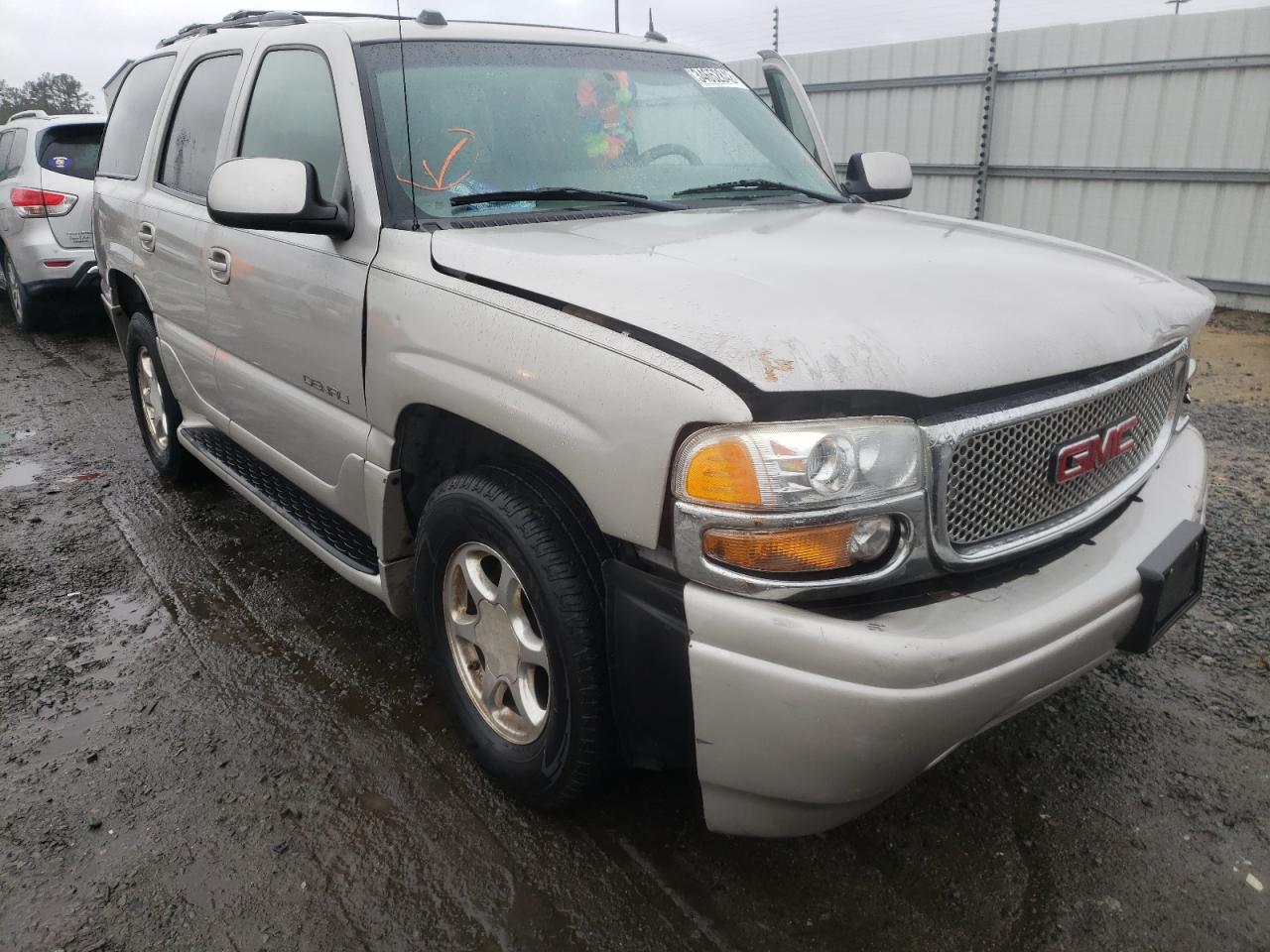 GMC YUKON DENA 2004 with VIN 1GKEK63U34J280535 - Photo from auction