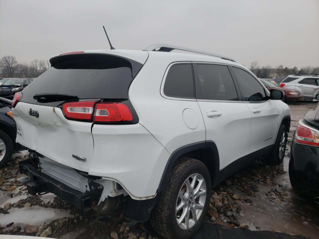 Photo 4 from auction – 2015 JEEP CHEROKEE L with VIN 1C4PJMCB7FW591210