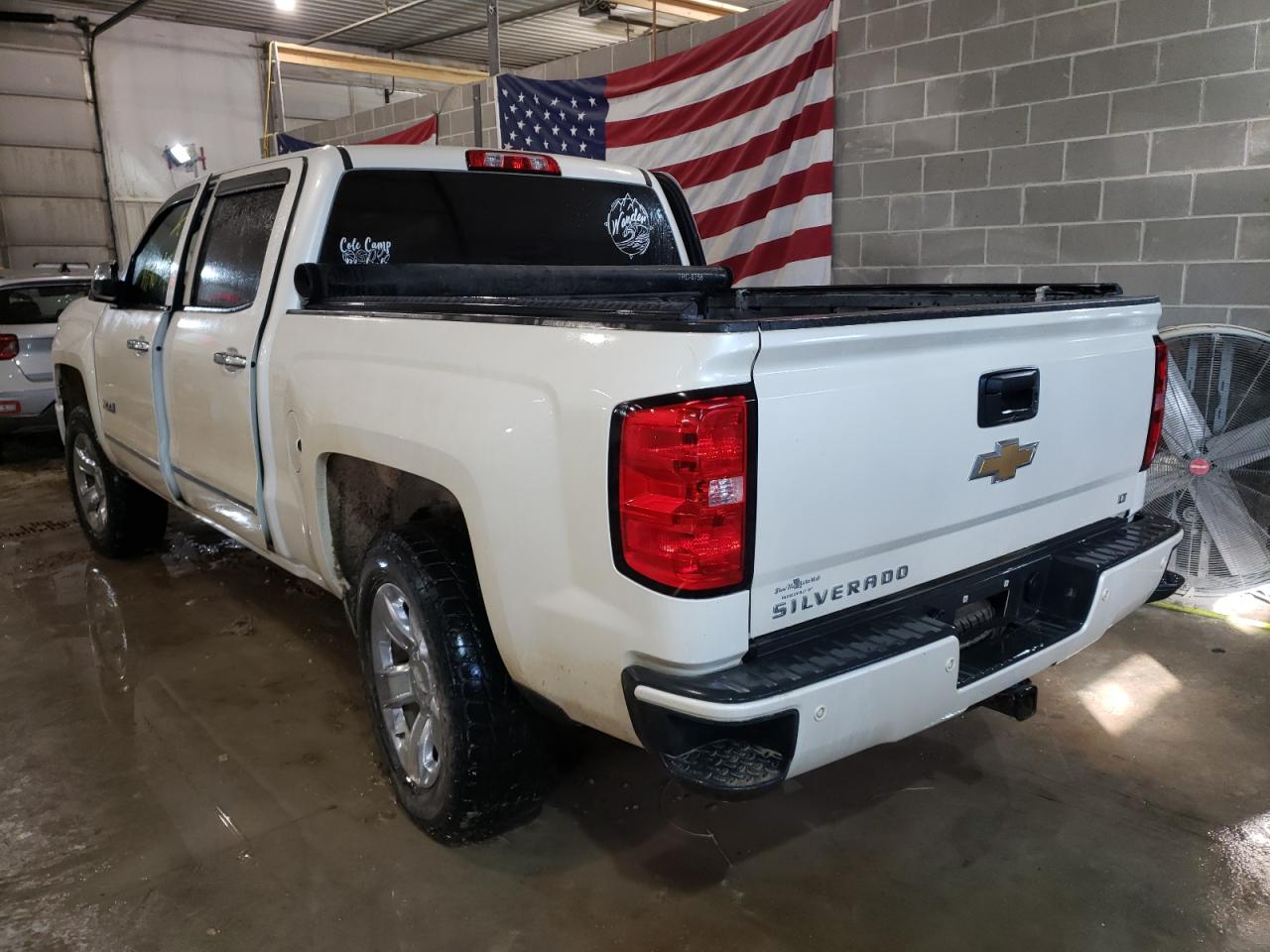 Photo 3 from auction – 2015 CHEVROLET SILVERADO with VIN 3GCUKREC2FG309797