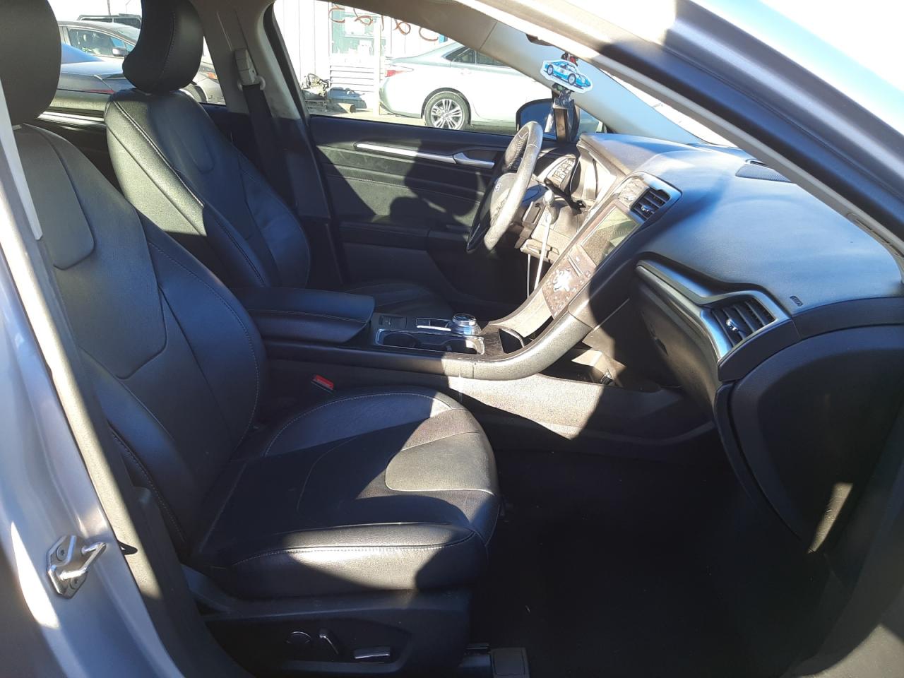 Photo 5 from auction – 2019 FORD FUSION TIT with VIN 3FA6P0K97KR189725