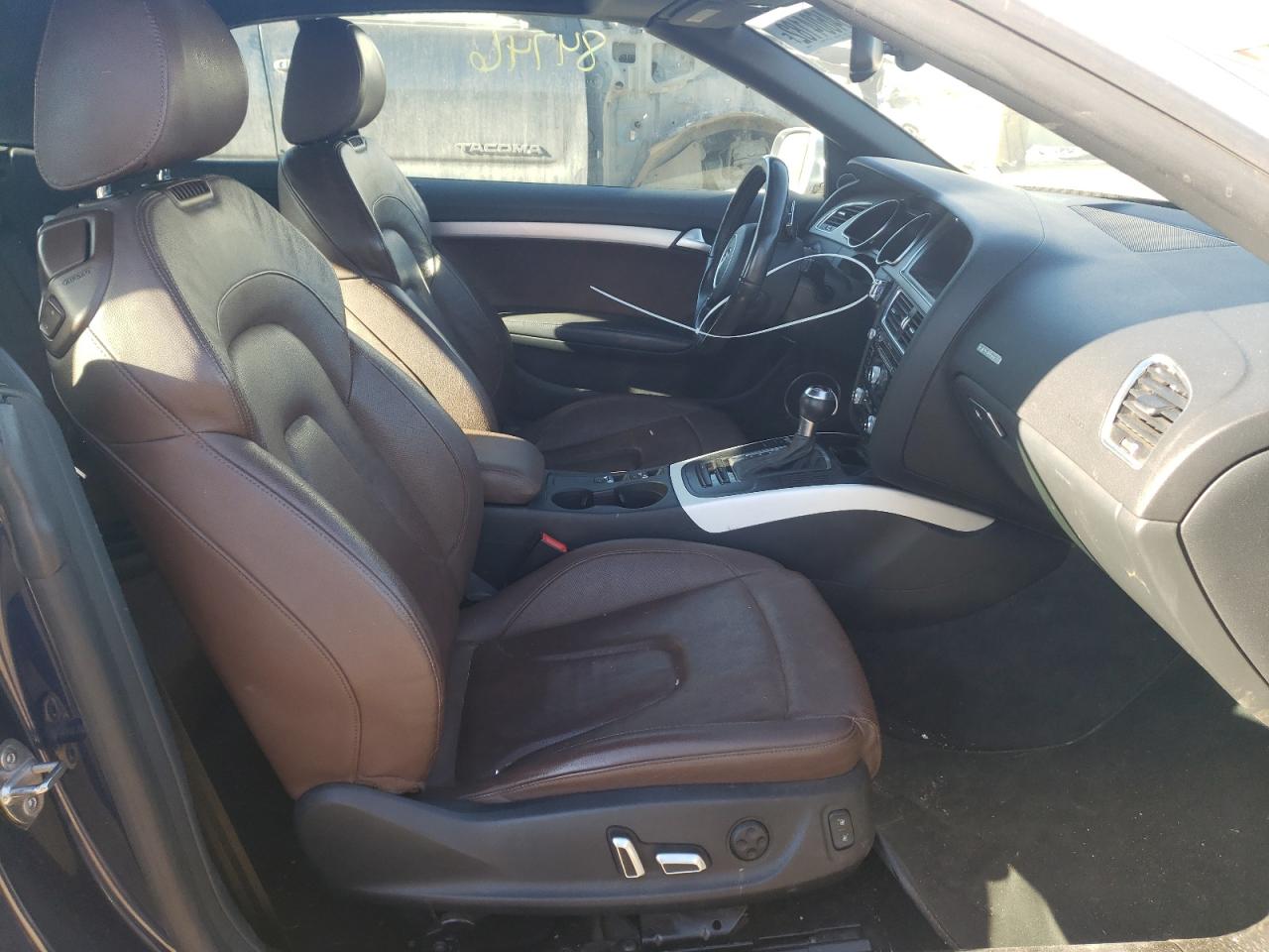 Photo 5 from auction – 2013 AUDI S5 PREMIUM with VIN WAUCGAFH1DN008867