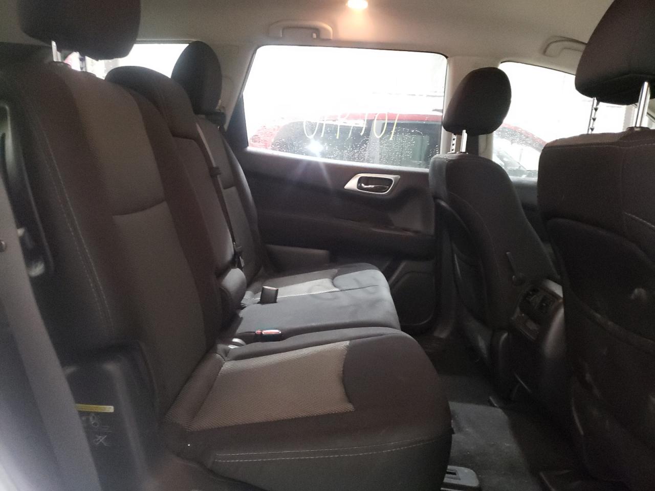 Photo 6 from auction – 2017 NISSAN PATHFINDER with VIN 5N1DR2MM0HC683288
