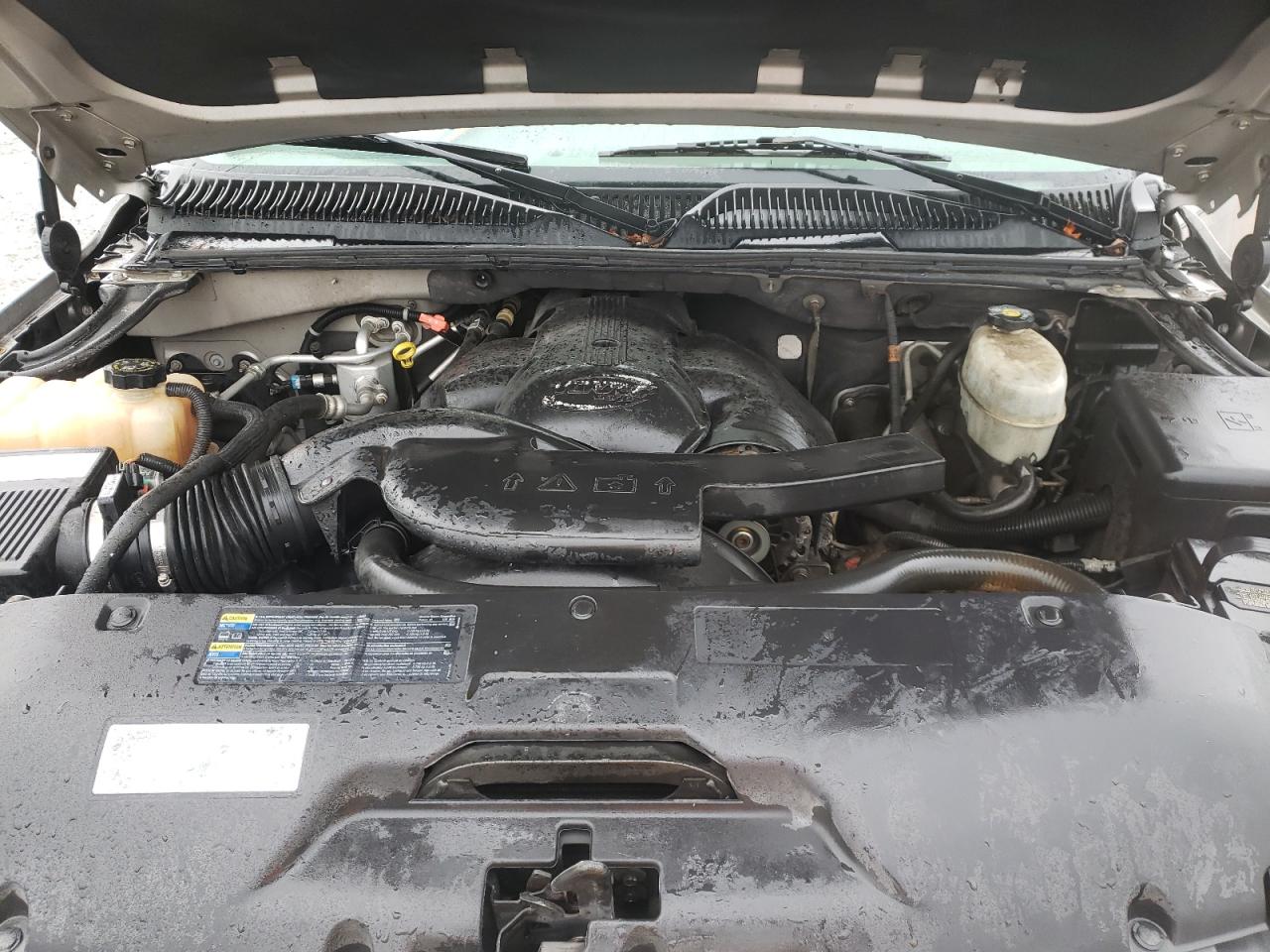 Photo 7 from auction – 2004 GMC YUKON DENA with VIN 1GKEK63U34J280535