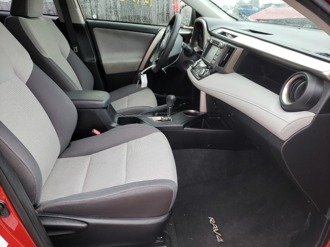 Photo 5 from auction – 2014 TOYOTA RAV4 XLE with VIN JTMWFREVXED039132