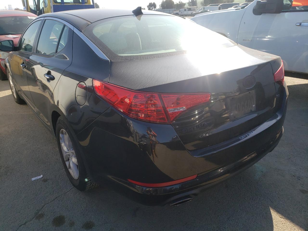 Photo 3 from auction – 2012 KIA OPTIMA LX with VIN 5XXGM4A73CG052117