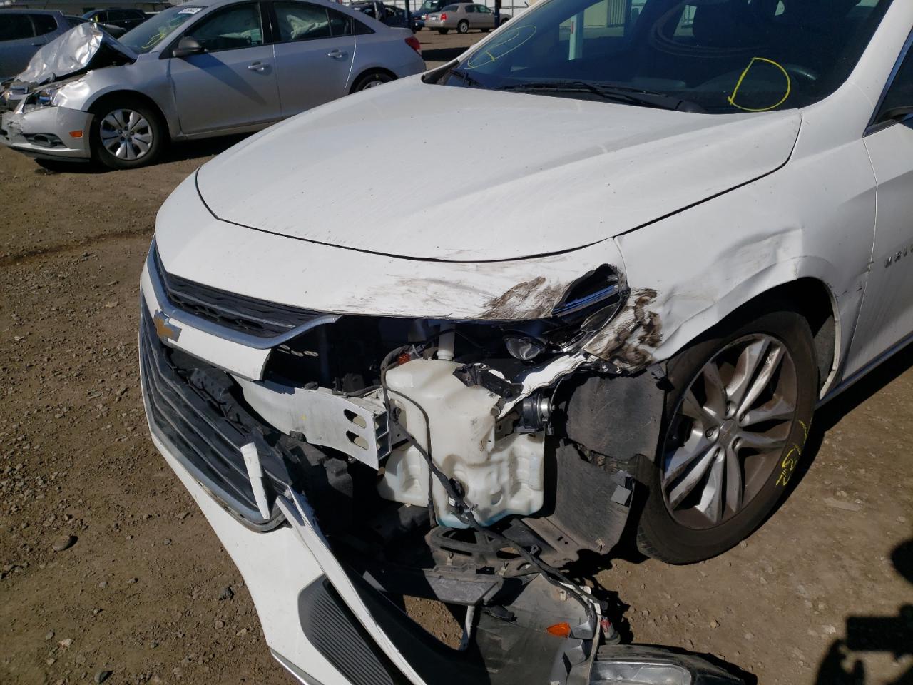 Photo 9 from auction – 2017 CHEVROLET MALIBU LT with VIN 1G1ZD5ST4JF129527
