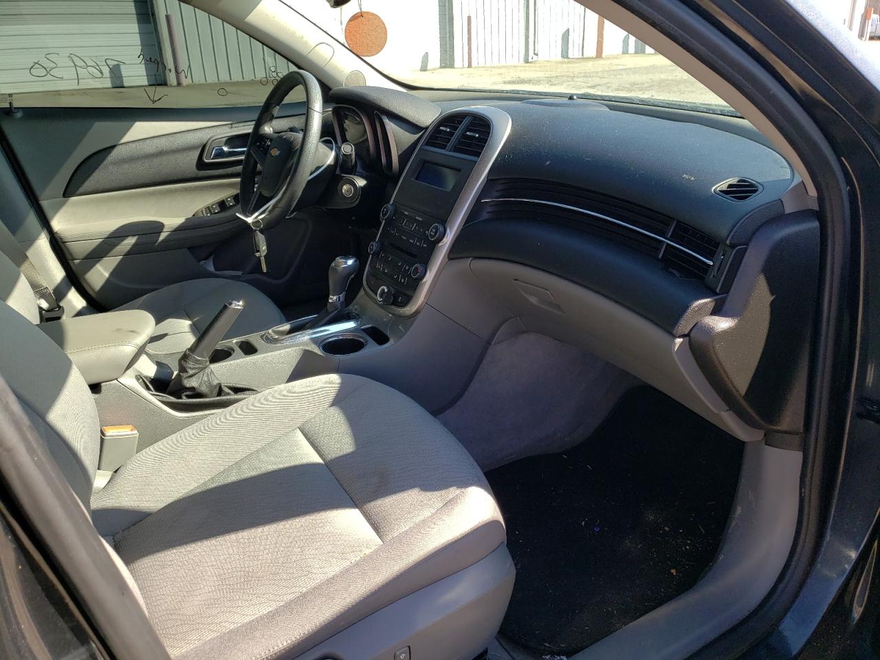 Photo 5 from auction – 2014 CHEVROLET MALIBU LS with VIN 1G11B5SL7EF134892