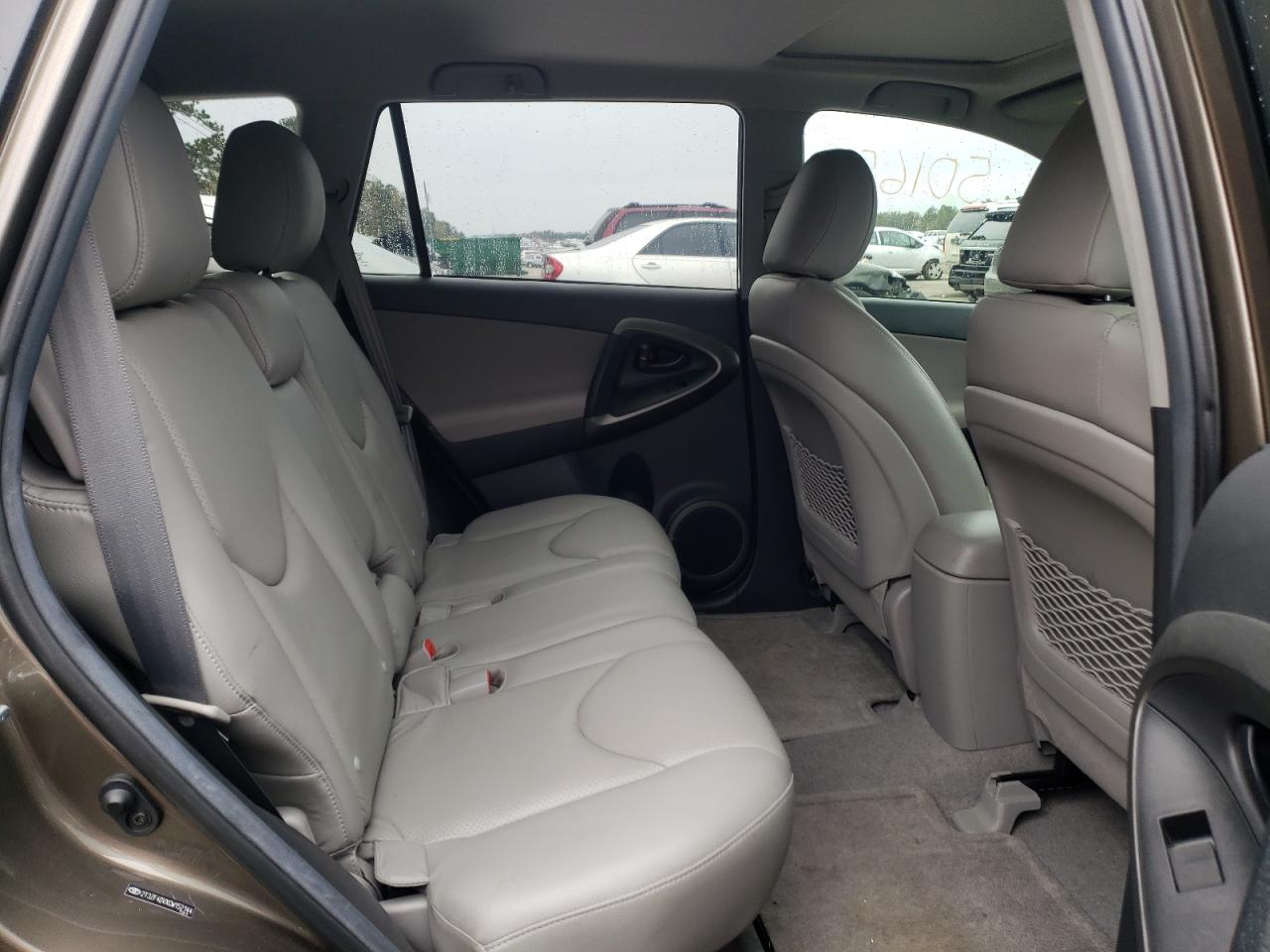 Photo 6 from auction – 2012 TOYOTA RAV4 with VIN 2T3ZF4DVXCW152144