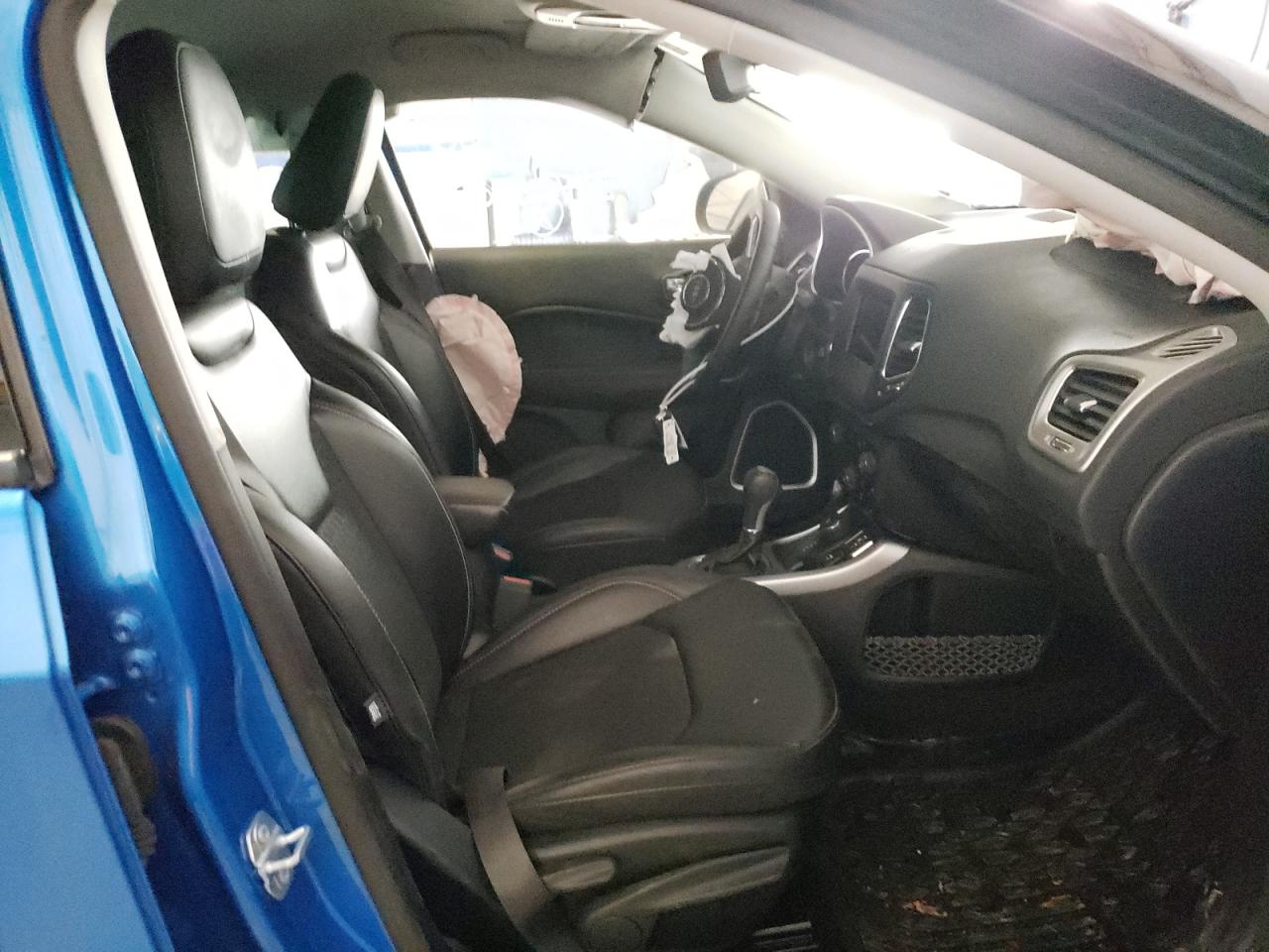 Photo 5 from auction – 2019 JEEP COMPASS LA with VIN 3C4NJDBB6KT689170