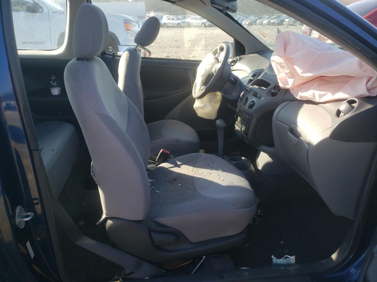 Photo 5 from auction – 2003 TOYOTA ECHO with VIN JTDAT123430258132