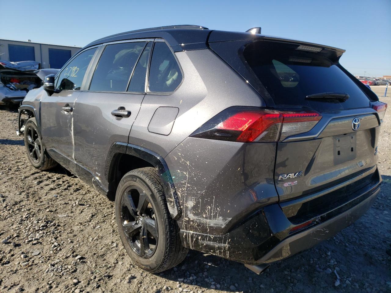 Photo 3 from auction – 2019 TOYOTA RAV4 XSE with VIN 2T3EWRFV8KW013590