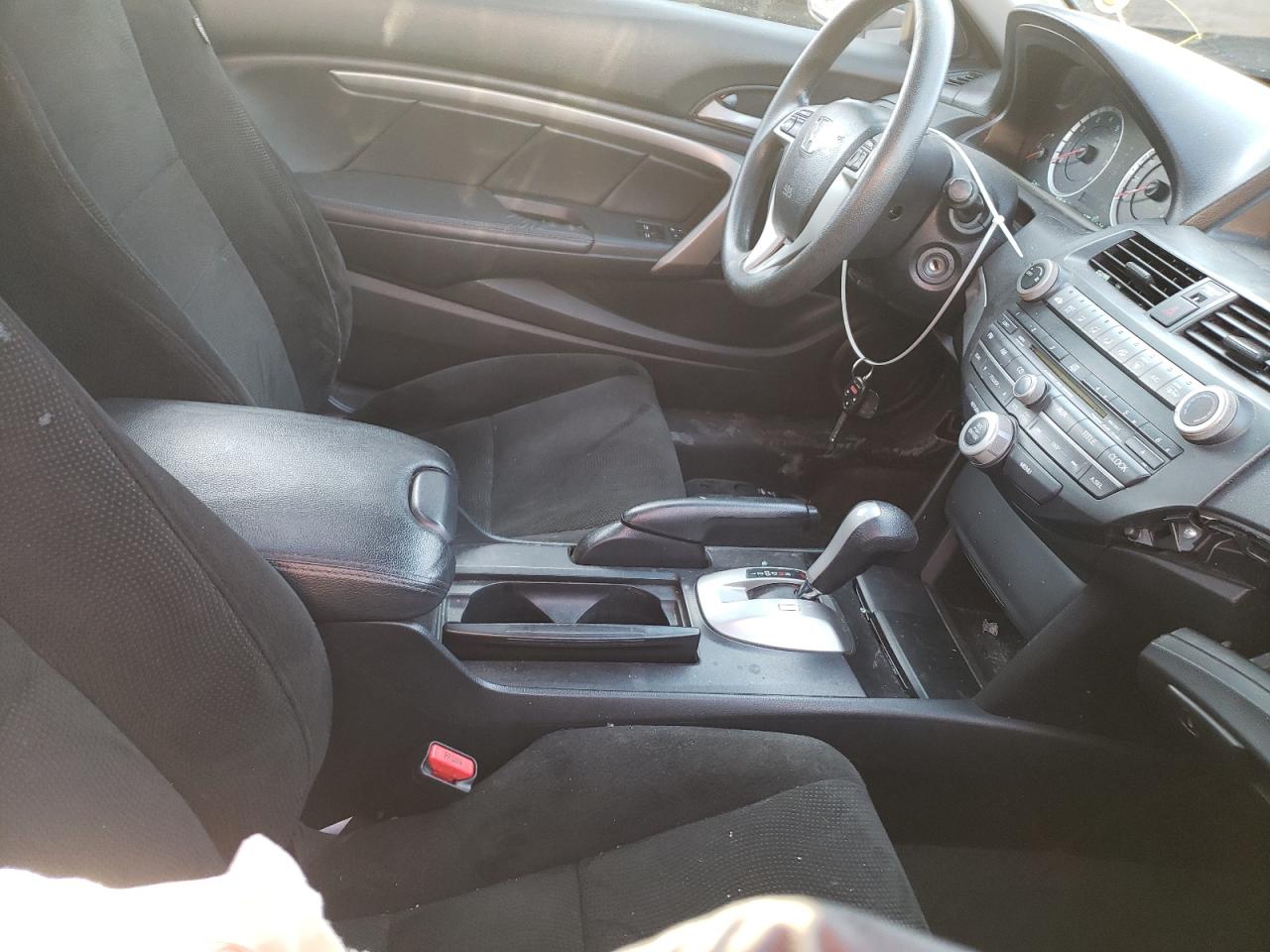 Photo 5 from auction – 2010 HONDA ACCORD EX with VIN 1HGCS1B70AA000293