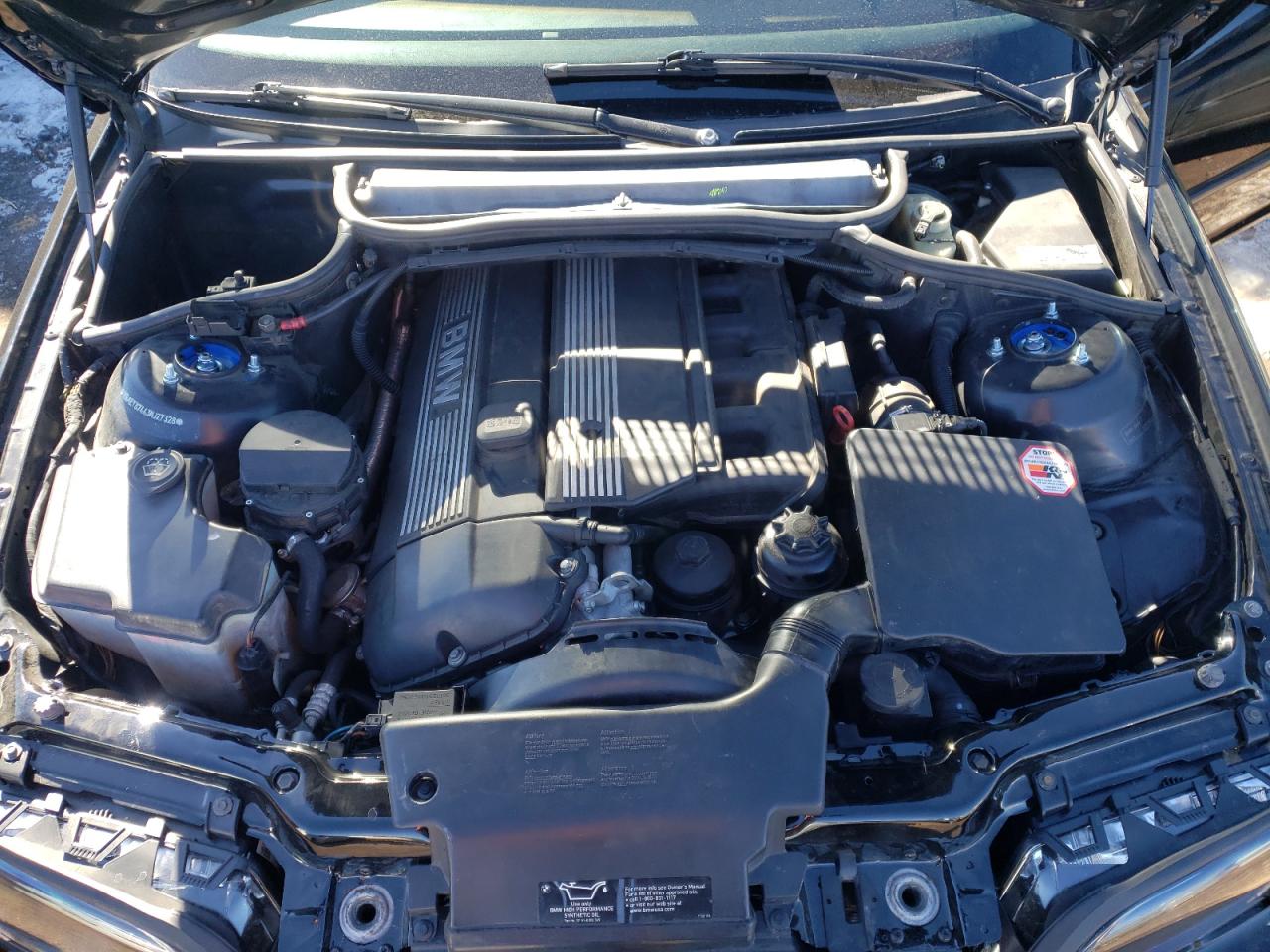 Photo 7 from auction – 2003 BMW 325 I with VIN WBAET37443NJ27328