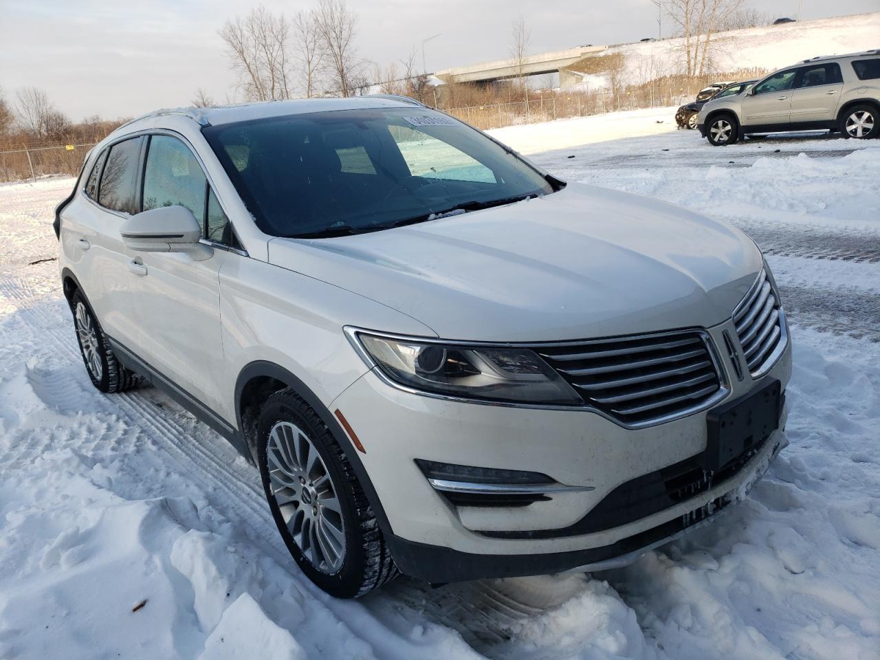 Photo 1 from auction – 2015 LINCOLN MKC with VIN 5LMCJ1A9XFUJ27605