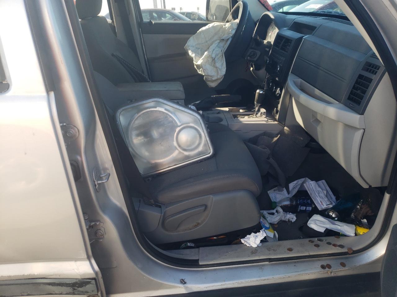 Photo 5 from auction – 2008 JEEP LIBERTY SP with VIN 1J8GN28K98W175673
