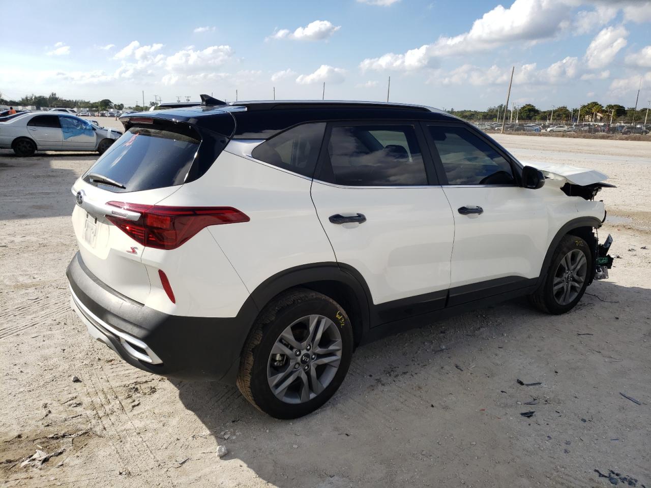 Photo 4 from auction – 2021 KIA SELTOS S with VIN KNDEU2AA9M7150764