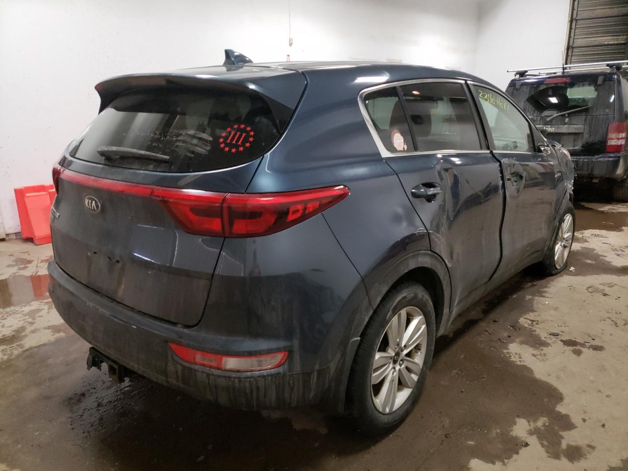 Photo 4 from auction – 2017 KIA SPORTAGE L with VIN KNDPMCAC4H7216286
