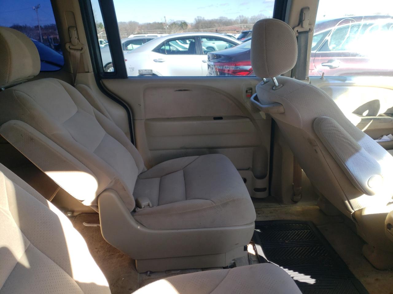 Photo 6 from auction – 2007 HONDA ODYSSEY LX with VIN 5FNRL38227B117676