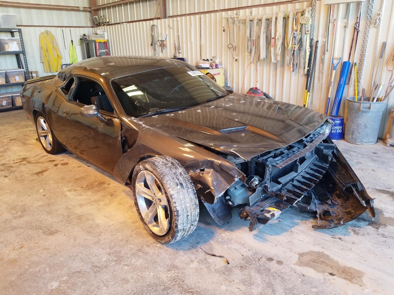 DODGE CHALLENGER 2018 with VIN 2C3CDZBTXJH204223 - Photo from auction