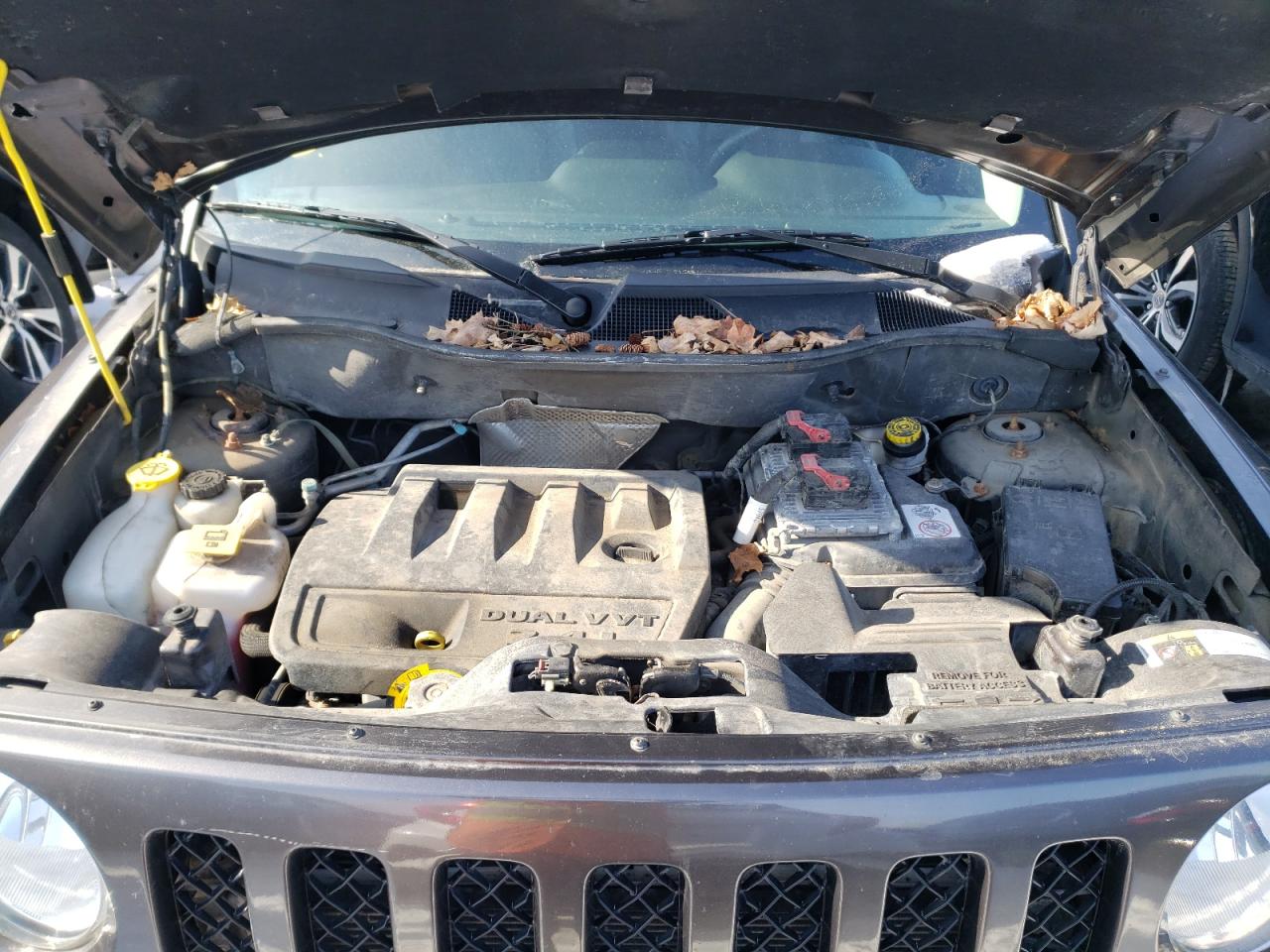 Photo 7 from auction – 2016 JEEP PATRIOT with VIN 1C4NJRAB7GD625909